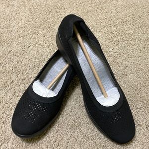 Women’s Cloudsteppers by Clarks Caddell Trail in Black